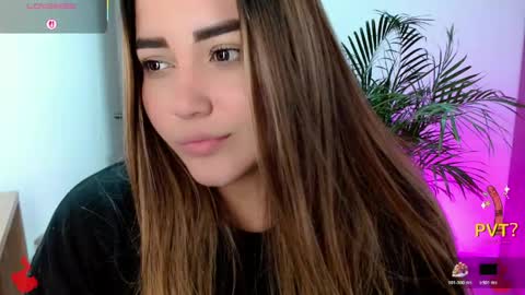 Snapshot of lucia_star_ chatting on 05-15-26, 02:40 lucia star online show from 05-15-26, 02:40