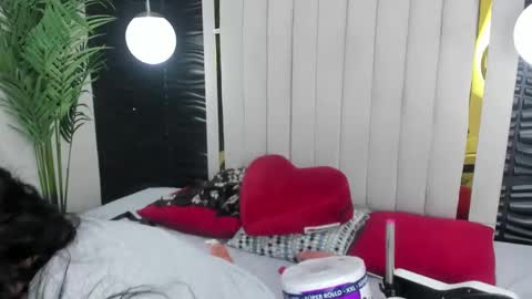 Snapshot of lucia_vonne chatting on 01-11-25, 02:25 Lucia Vonne online show from 01-11-25, 02:25