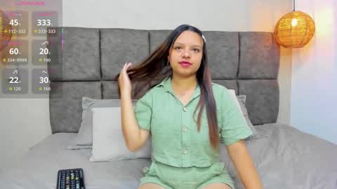 Snapshot of lucia_watson_ chatting on 10-01-25, 12:11 LUCIA online show from 10-01-25, 12:11