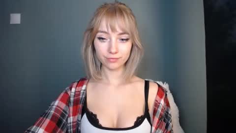 Lucy online show from 02-22-26, 07:34