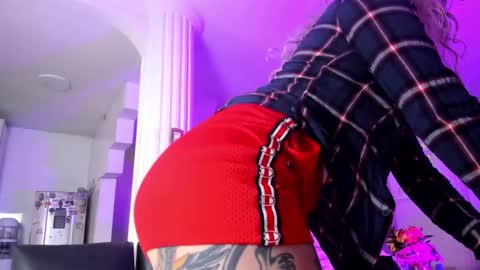 Luciana Evans online show from 09-29-25, 06:57