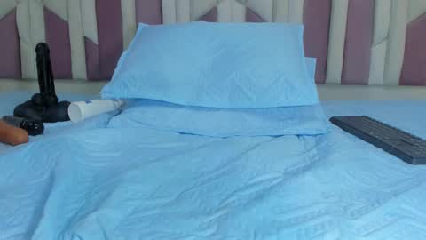 Snapshot of luciana_jam_ chatting on 02-19-25, 09:17 instagram luciana417 online show from 02-19-25, 09:17