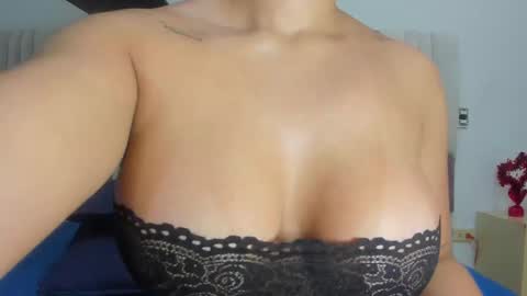 Snapshot of luciana_jam_ chatting on 02-20-25, 03:12 instagram luciana417 online show from 02-20-25, 03:12
