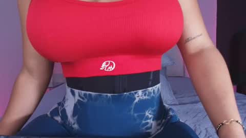 instagram luciana417  online show from 12-03-25, 03:03