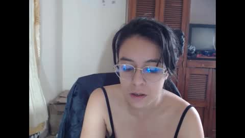 Snapshot of luciana_louiex chatting on 12-05-24, 06:55 Madelyne online show from 12-05-24, 06:55