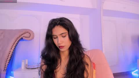 Snapshot of luciana_roa chatting on 05-15-26, 08:27 Luciana online show from 05-15-26, 08:27