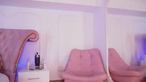 Snapshot of luciana_roa chatting on 07-13-26, 08:44 Luciana online show from 07-13-26, 08:44