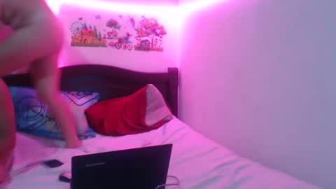 luciana_rober online show from 01-20-25, 05:37