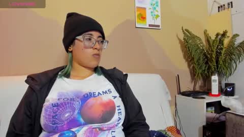 Dani 3 online show from 10-18-25, 09:59