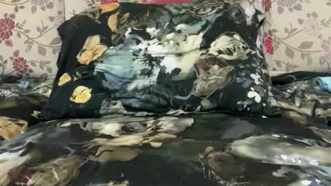 Snapshot of lucianalive chatting on 11-22-25, 06:12 Mysterious Girl online show from 11-22-25, 06:12