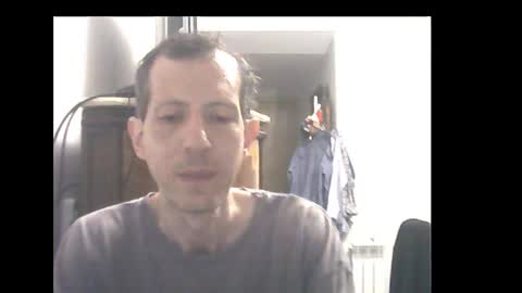 Snapshot of lucianoaxel chatting on 12-15-24, 03:13 Luciano online show from 12-15-24, 03:13