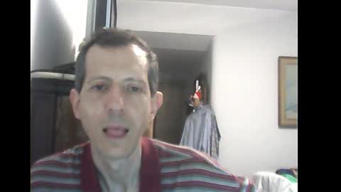 Snapshot of lucianoaxel chatting on 12-20-24, 02:08 Luciano online show from 12-20-24, 02:08
