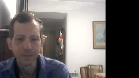 Snapshot of lucianoaxel chatting on 01-05-25, 08:42 Luciano online show from 01-05-25, 08:42