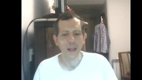 Snapshot of lucianoaxel chatting on 01-16-25, 01:27 Luciano online show from 01-16-25, 01:27