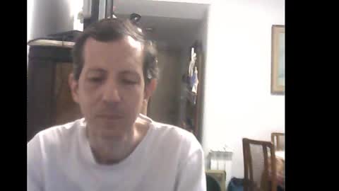 Snapshot of lucianoaxel chatting on 02-15-25, 09:59 Luciano online show from 02-15-25, 09:59