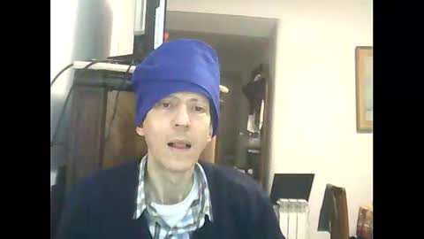Snapshot of lucianoaxel chatting on 11-02-25, 02:14 Luciano online show from 11-02-25, 02:14