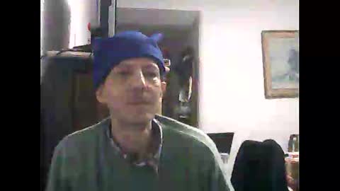 Snapshot of lucianoaxel chatting on 11-07-25, 02:11 Luciano online show from 11-07-25, 02:11