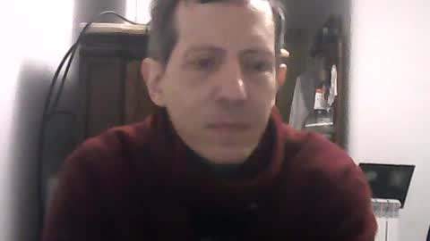 Snapshot of lucianoaxel chatting on 07-06-26, 01:46 Luciano online show from 07-06-26, 01:46