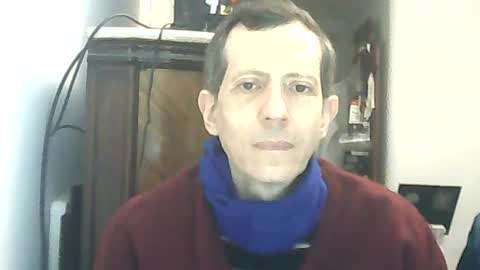 Snapshot of lucianoaxel chatting on 07-10-26, 01:43 Luciano online show from 07-10-26, 01:43