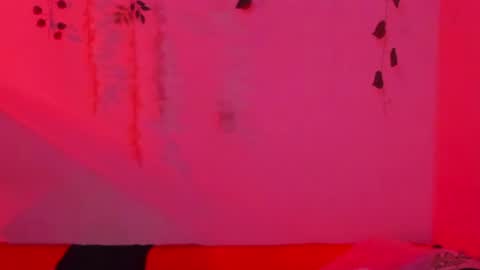 Snapshot of lucianromeo17 chatting on 06-12-26, 10:19 Lucy or Lucian 3 Come to my social Links3 online show from 06-12-26, 10:19