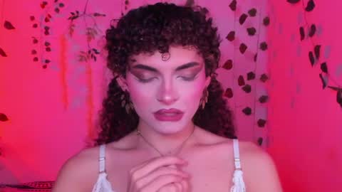 Snapshot of lucianromeo17 chatting on 06-21-26, 11:13 Lucy or Lucian 3 Come to my social Links3 online show from 06-21-26, 11:13