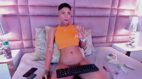  lucia wallace  online show from 02-13-25, 11:15