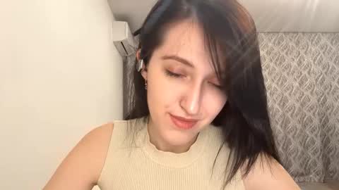 Snapshot of lucibeveridge chatting on 11-02-25, 07:16 Mary online show from 11-02-25, 07:16