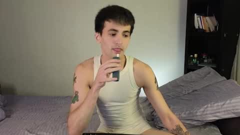 Snapshot of lucidangelok chatting on 10-14-25, 01:23 Angelok online show from 10-14-25, 01:23