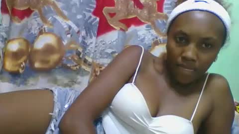 Snapshot of lucie196645 chatting on 06-04-26, 07:42 lucie196645 online show from 06-04-26, 07:42