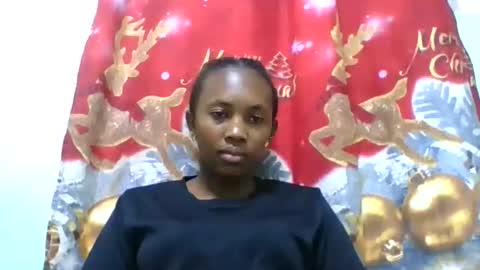 Snapshot of lucie196645 chatting on 06-10-26, 07:13 lucie196645 online show from 06-10-26, 07:13