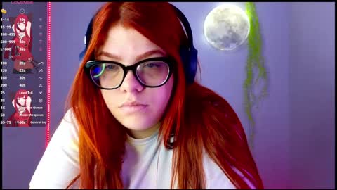 Snapshot of lucie_nicolls chatting on 02-06-25, 11:10 Lucie online show from 02-06-25, 11:10