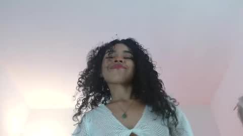 Lucie - online show from 01-12-25, 06:49