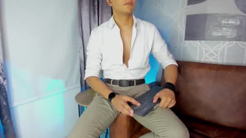 Leo online show from 01-28-25, 05:24