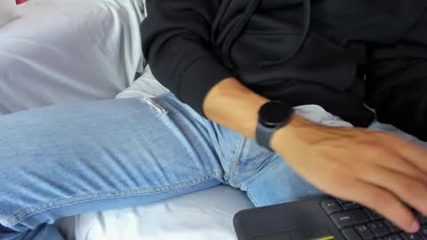 Leo online show from 02-05-25, 02:05