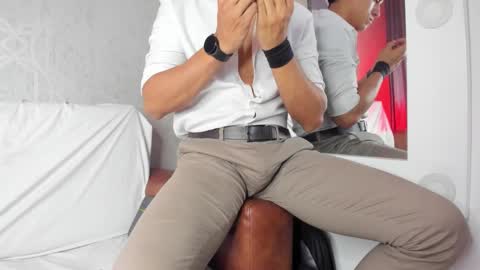 Leo online show from 03-04-25, 01:49