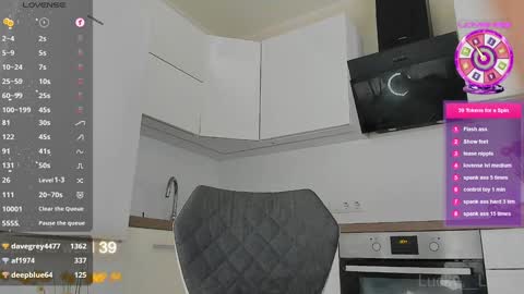 lucky__lady_ online show from 02-08-25, 10:51