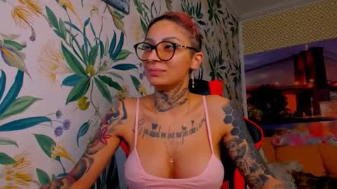 lucky_denizz online show from 12-15-25, 09:19