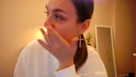 lucky_foryou_baby online show from 12-02-24, 12:51