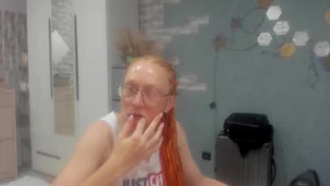 lucky_licky20 online show from 12-01-25, 01:10