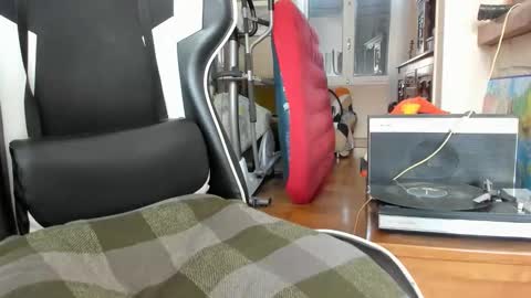 Lucky online show from 12-19-25, 10:22