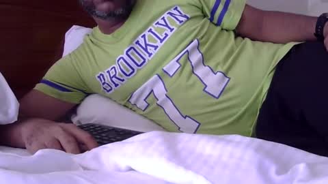 luckyfinalone online show from 10-11-25, 01:20