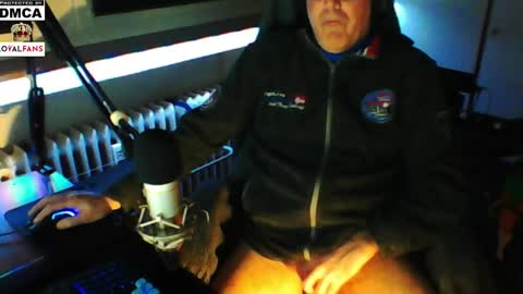        call me  Stefan online show from 01-31-25, 10:10