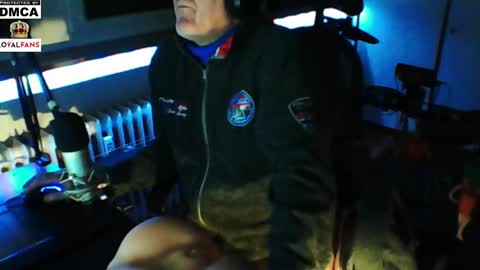        call me  Stefan online show from 02-01-25, 07:23