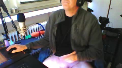        call me  Stefan online show from 05-23-26, 08:07