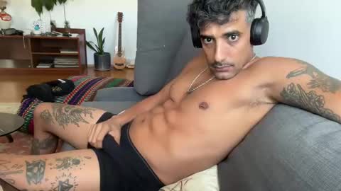 luckyhorse3 online show from 09-15-25, 01:33