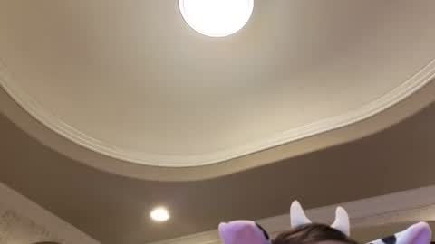 Snapshot of luckylee1992 chatting on 10-15-25, 06:02 luckylee1992 online show from 10-15-25, 06:02