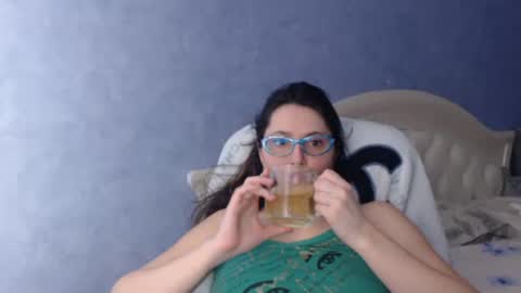 Snapshot of luckylinda23 chatting on 03-06-25, 04:49 luckylinda23 online show from 03-06-25, 04:49