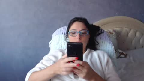 Snapshot of luckylinda23 chatting on 10-21-25, 10:16 luckylinda23 online show from 10-21-25, 10:16