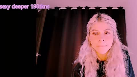 Snapshot of luckysapphire777 chatting on 01-22-25, 06:31 luckysapphire777 online show from 01-22-25, 06:31