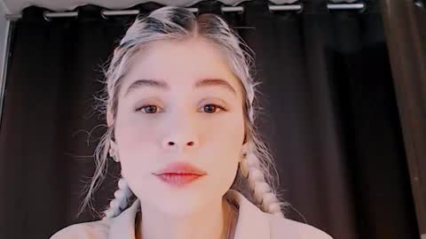 Snapshot of luckysapphire777 chatting on 09-21-25, 09:44 luckysapphire777 online show from 09-21-25, 09:44